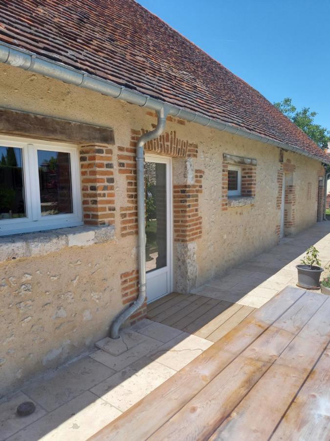 Logement Independant Tour-en-Sologne Экстерьер фото