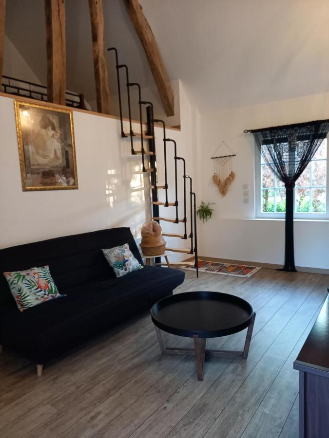 Logement Independant Tour-en-Sologne Экстерьер фото